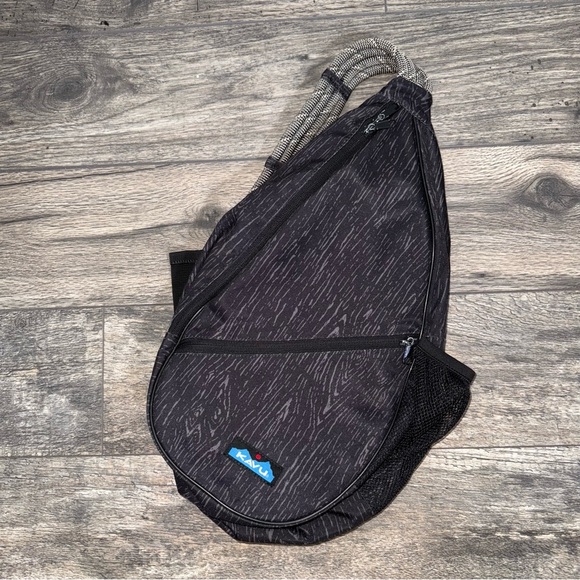 Kavu Sling Bag Crossbody Backpack-Black Gray-Rope Strap-Outdoor Travel - Picture 1 of 7